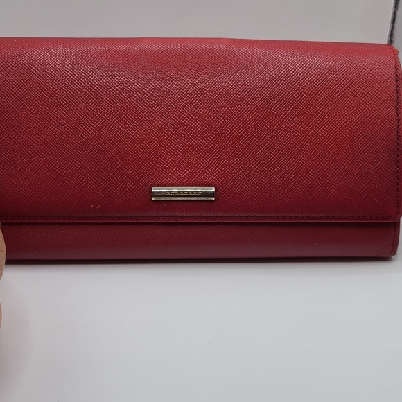 Authenticated Burberry Red Long Wallet - Picture 1 of 13
